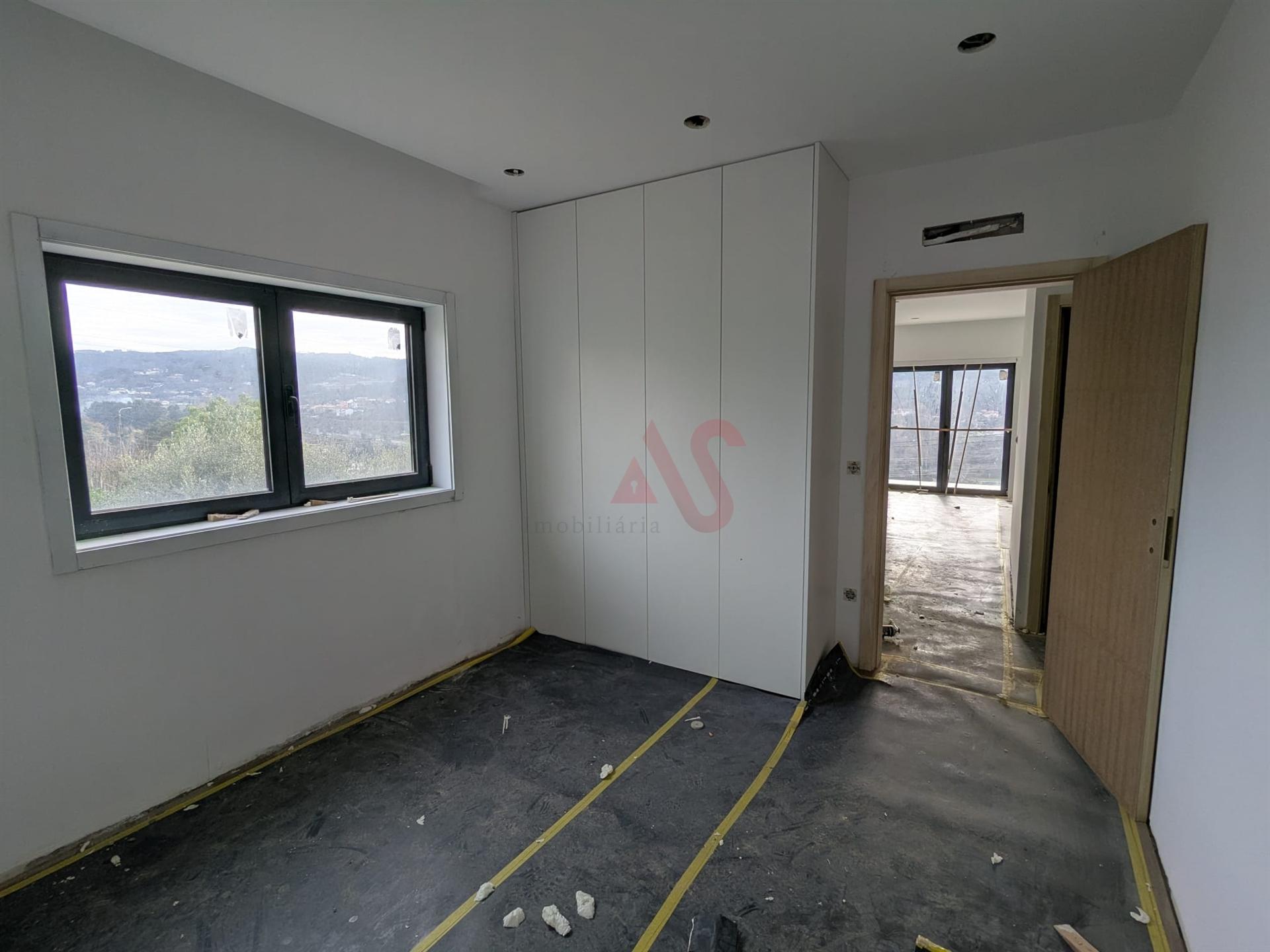 Apartamento T1 (1.º Andar) novo em Fafe