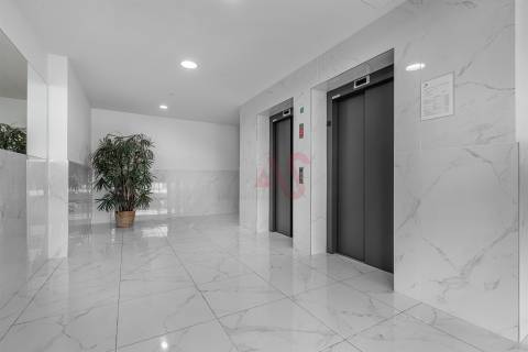 Apartamento T2 para arrendamento, mobilado e equipado, inserido no Salgueiral Residences