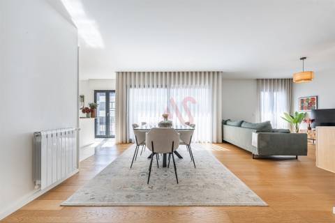 Apartamento T2 para arrendamento, mobilado e equipado, inserido no Salgueiral Residences