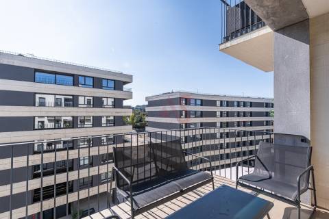 Apartamento T2 para arrendamento, mobilado e equipado, inserido no Salgueiral Residences