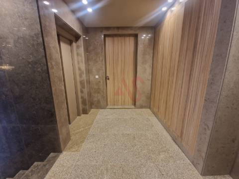 Apartamento T2 no 2.º andar em Creixomil, Guimarães