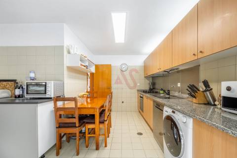 Moradia em Banda T3 em Fermentões, Guimarães – Conforto, Centralidade e Tranquilidade