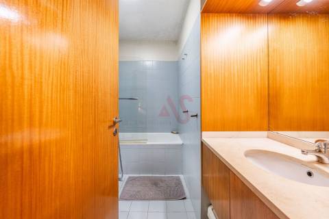 Moradia em Banda T3 em Fermentões, Guimarães – Conforto, Centralidade e Tranquilidade