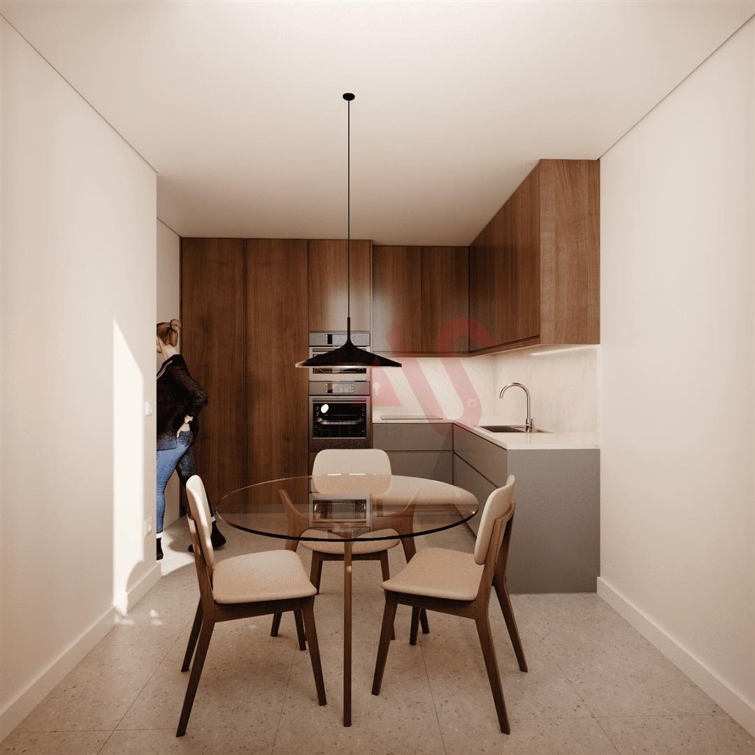 Moradia T3 de Luxo renovada no centro do Porto - Conforto, Exclusividade e Espaço Exterior Privativo