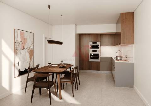 Moradia T3 de Luxo renovada no centro do Porto - Conforto, Exclusividade e Espaço Exterior Privativo