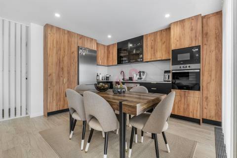 Apartamento T3 com Acabamentos Modernos e Varanda com Churrasqueira - Fornelos, Fafe