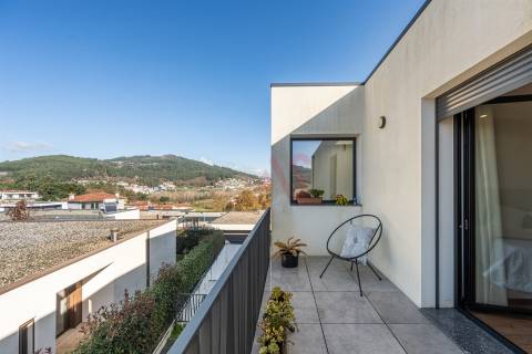 Andar Moradia T3 Moderno em Santo Adrião, Vizela