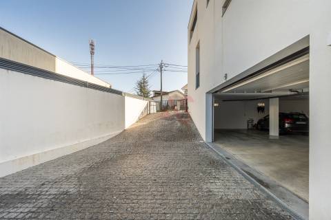 Andar Moradia T3 Moderno em Santo Adrião, Vizela