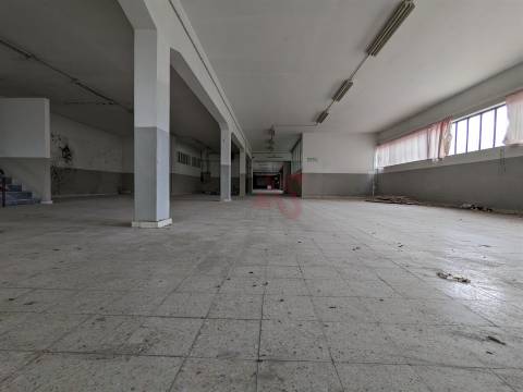 Oportunidade Industrial: Armazéns com áreas flexíveis - Cepães, Fafe
