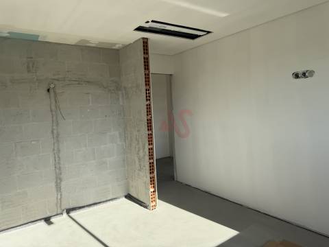 Apartamento T3 | 2.º Andar | 126,30 m² | Vizela – Santo Adrião