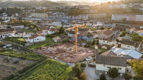 Apartamento T1 NOVO | 3 min. do centro de Vizela | Varandas | Lugar de Garagem | Cozinha equipada