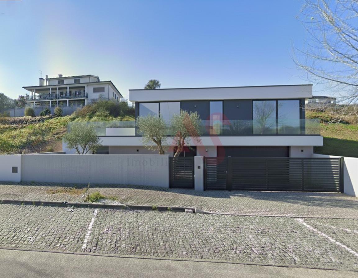 Terreno para construção com 520 m2 em Fermentões, Guimarães