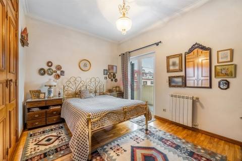 Moradia T3+1 | Sala comum e de jogos | Cozinha equipada | Capoto | Ponte, Guimarães