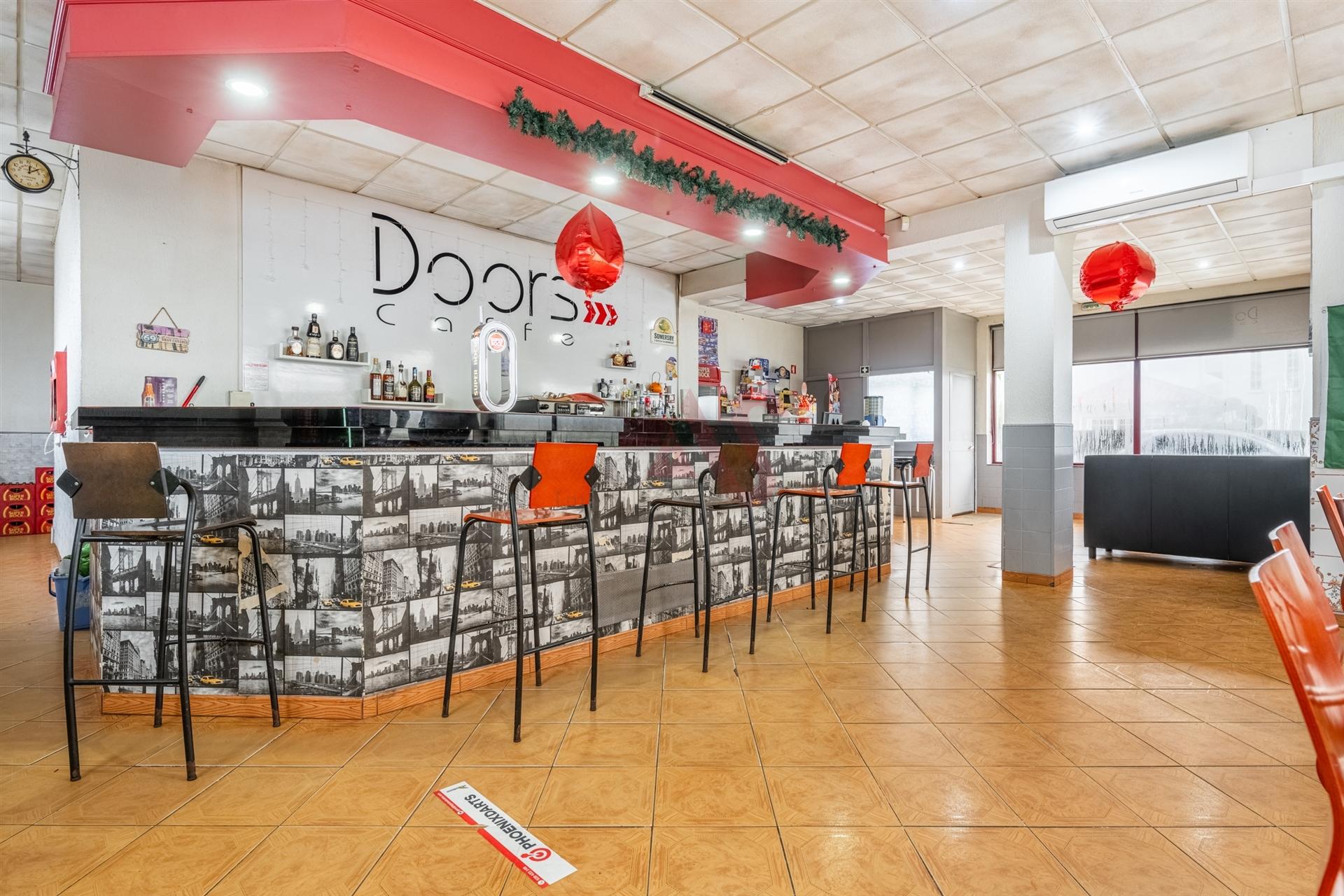 Oportunidade Única de Trespasse de Café/Snack-Bar em Santa Eulália, Vizela