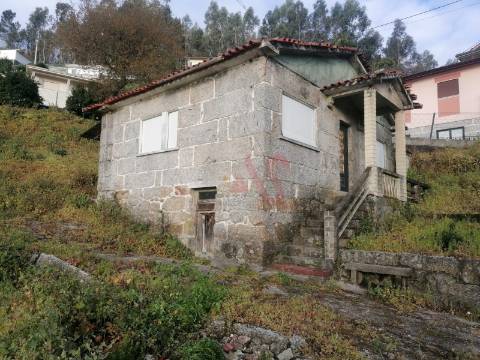 OPORTUNIDADE ÚNICA: Moradia T3 com Projeto Aprovado em Infantas, Guimarães!