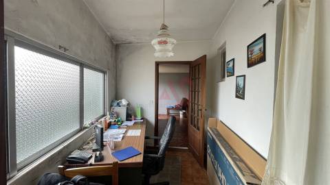 Moradia T6 com terreno de 680 m² | Centro de Vieira do Minho