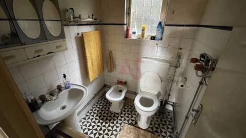 Moradia T6 com terreno de 680 m² | Centro de Vieira do Minho