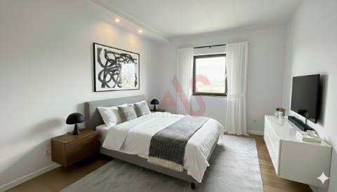 Moradia T6 com terreno de 680 m² | Centro de Vieira do Minho