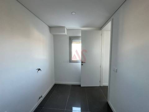 Apartamento T2 novo no Empreendimento Andorinhas Residence em Braga S. Vicente