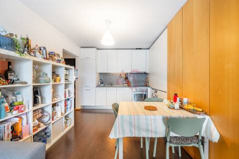 Apartamento T0 dividido em T1 | Junto à Universidade do Minho - Polo de Azurém, Guimarães