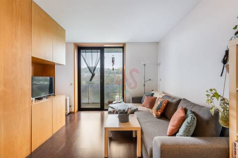 Apartamento T0 dividido em T1 | Junto à Universidade do Minho - Polo de Azurém, Guimarães