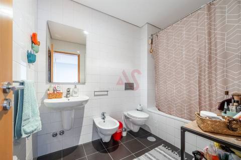 Apartamento T0 dividido em T1 | Junto à Universidade do Minho - Polo de Azurém, Guimarães