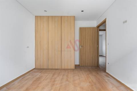 Apartamento T1 NOVO com TERRAÇO, 1 quarto, roupeiro embutido, Infias, Vizela