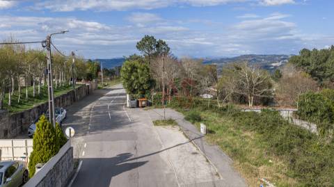 Terreno para Construção com Projeto Aprovado – Infantas, Guimarães