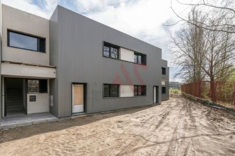 Apartamento T1 NOVO com TERRAÇO, 1 quarto, roupeiro embutido, Infias, Vizela