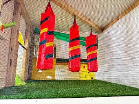 Trespasse de Parque Infantil & Espaço de Eventos em Infias, Vizela – 63.000€