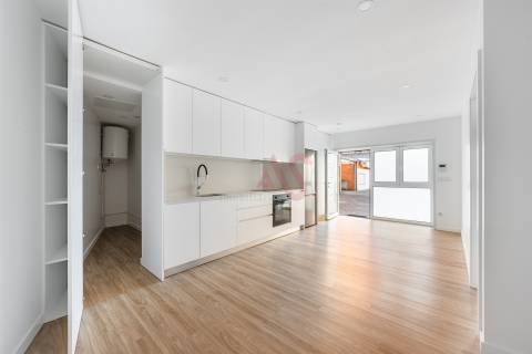 Apartamento T1 totalmente renovado, em Barco, Taipas, Guimarães