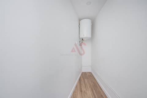 Apartamento T1 totalmente renovado, em Barco, Taipas, Guimarães
