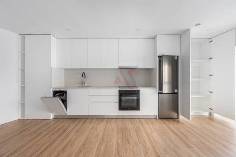 Apartamento T1 totalmente renovado, em Barco, Taipas, Guimarães