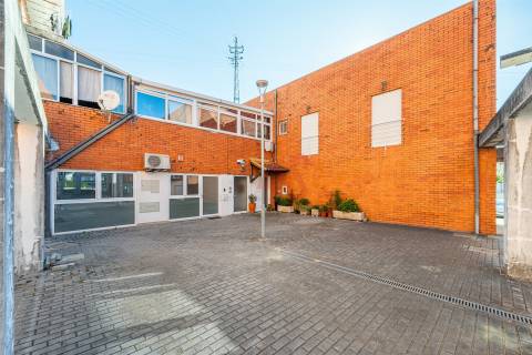 Apartamento T1 totalmente renovado, em Barco, Taipas, Guimarães