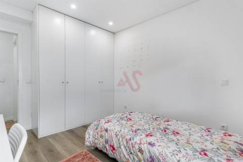 Apartamento T3 | Completamente Renovado | Cozinha equipada | Garagem Fechada | Mesão Frio, Guimarães