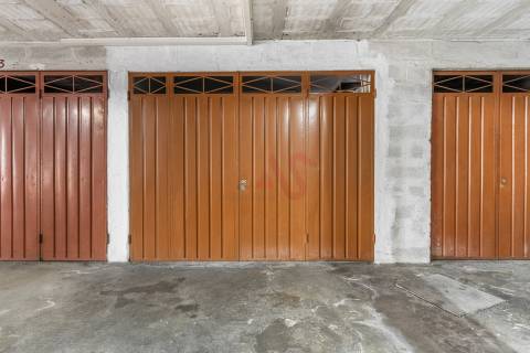Apartamento T3 | Completamente Renovado | Cozinha equipada | Garagem Fechada | Mesão Frio, Guimarães