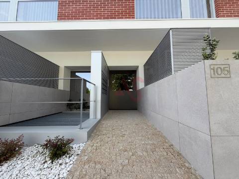 Apartamento Novo T2+1 para Arrendamento na Costa, Guimarães