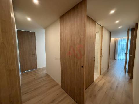 Apartamento Novo T2+1 para Arrendamento na Costa, Guimarães