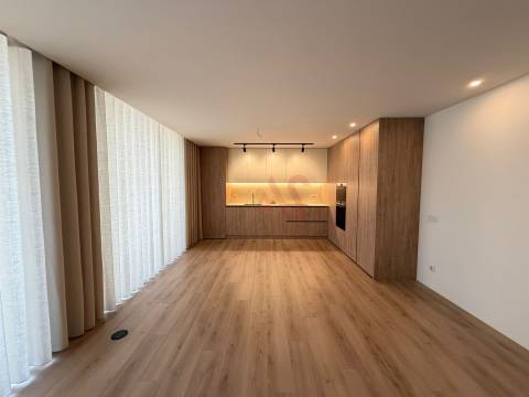 Apartamento Novo T2+1 para Arrendamento na Costa, Guimarães