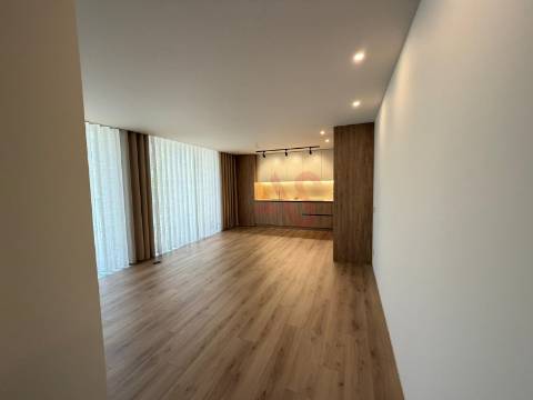 Apartamento Novo T2+1 para Arrendamento na Costa, Guimarães
