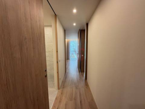 Apartamento Novo T2+1 para Arrendamento na Costa, Guimarães