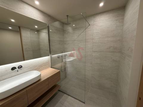 Apartamento Novo T2+1 para Arrendamento na Costa, Guimarães