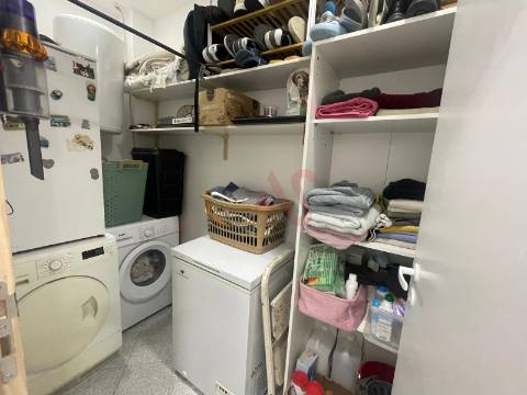 Apartamento T2 Renovado em Fermentões – Excelente Oportunidade de Investimento