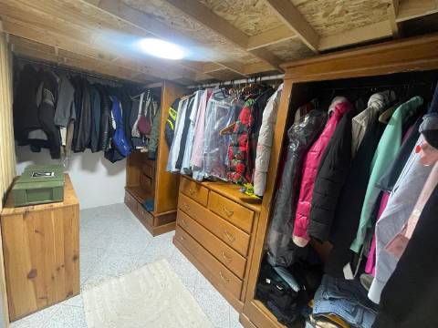 Apartamento T2 Renovado em Fermentões – Excelente Oportunidade de Investimento