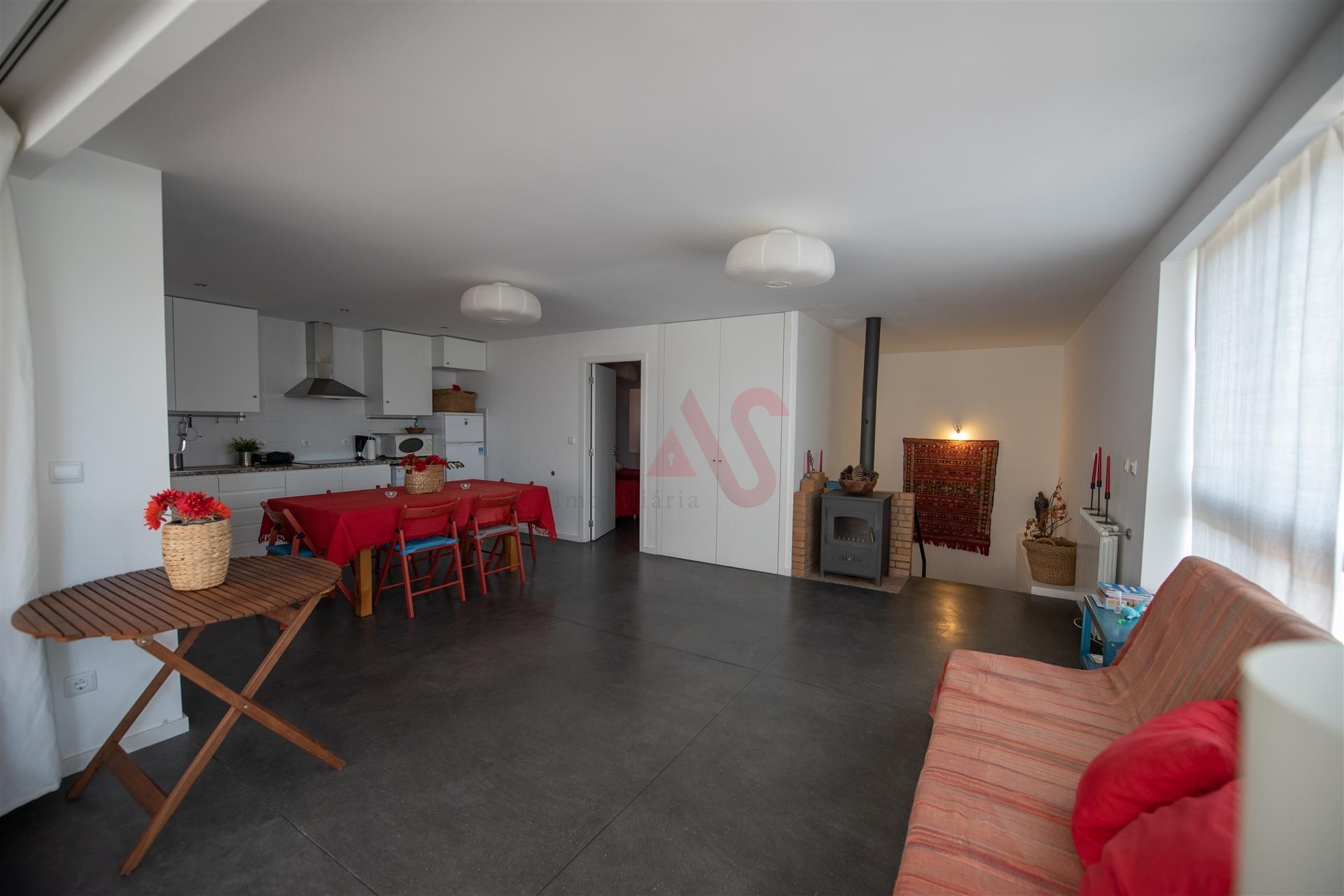 Moradia renovada T2 em Travassós, Fafe – Conforto, luminosidade e tranquilidade