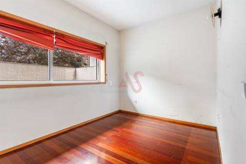 Apartamento T3 com 153 m² | Garagem Fechada | Ar Condicionado | Aquecimento Central | Vizela