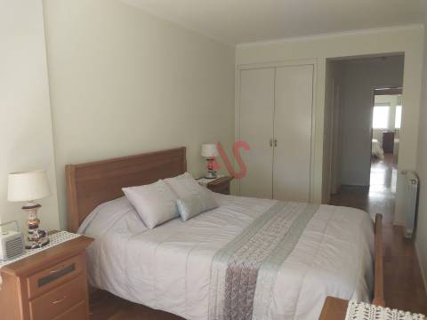 Apartamento T3 no centro de Barcelos