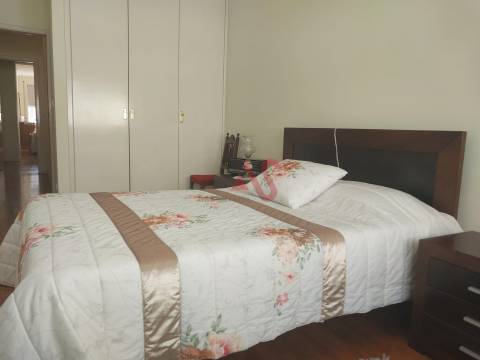 Apartamento T3 no centro de Barcelos