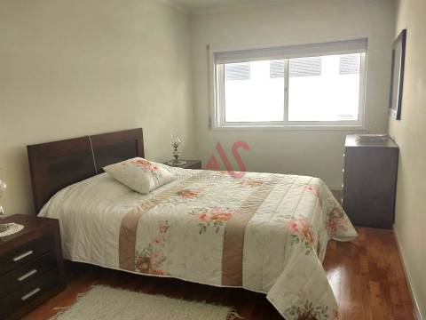 Apartamento T3 no centro de Barcelos
