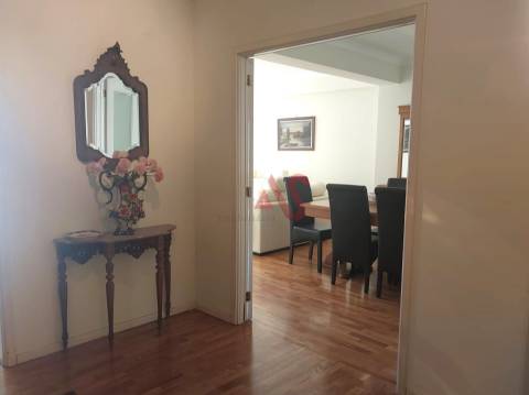 Apartamento T3 no centro de Barcelos